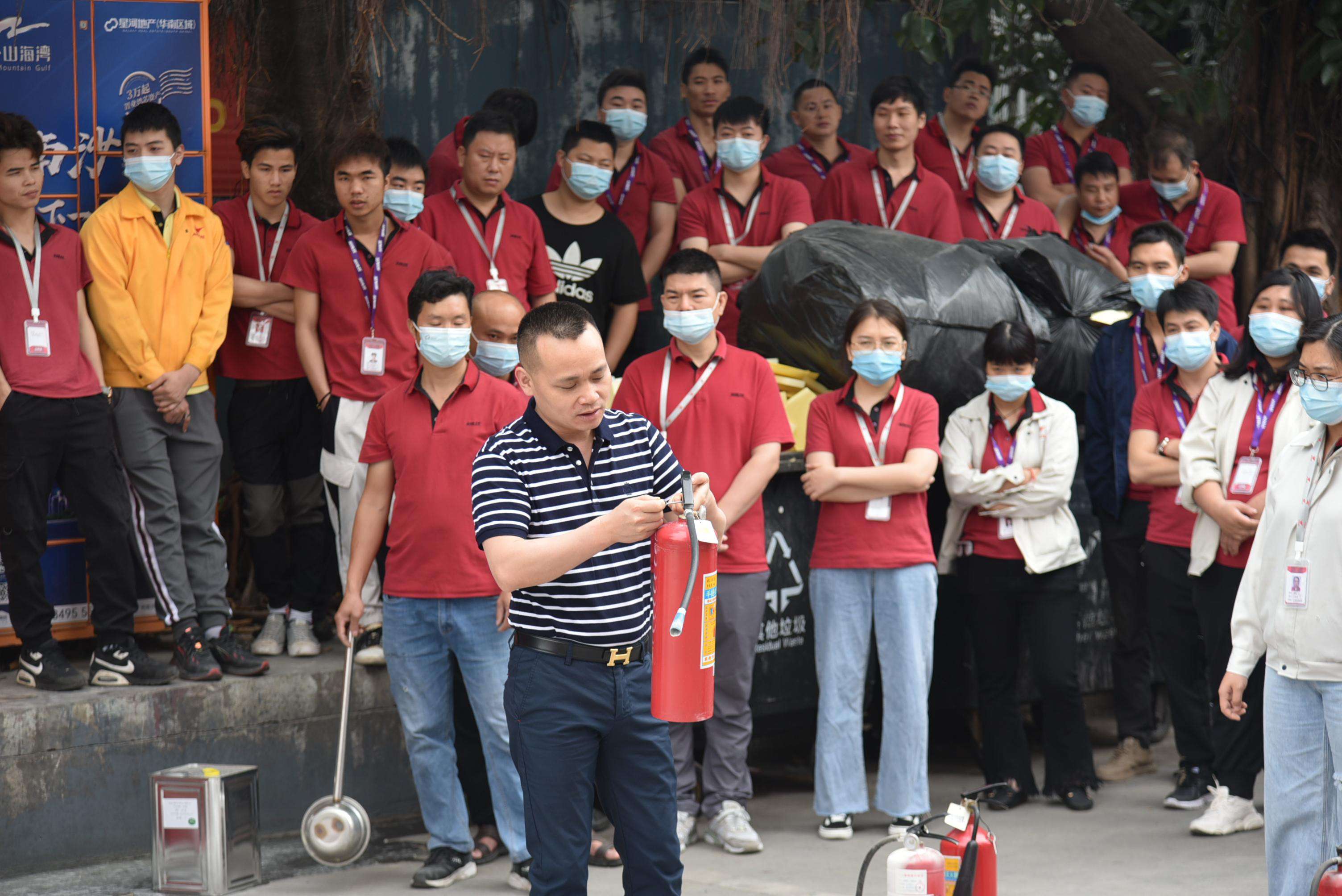 万利科技夏季消防演习