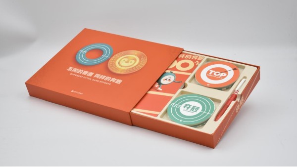 纸类包装便利实惠，但暴雨中很难保护产品